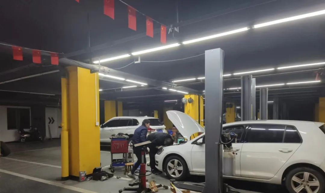 湘潭一機(jī)動車維修企業(yè)未按規(guī)定備案被罰5000元 機(jī)動車維修經(jīng)營業(yè)務(wù)的合規(guī)警鐘
